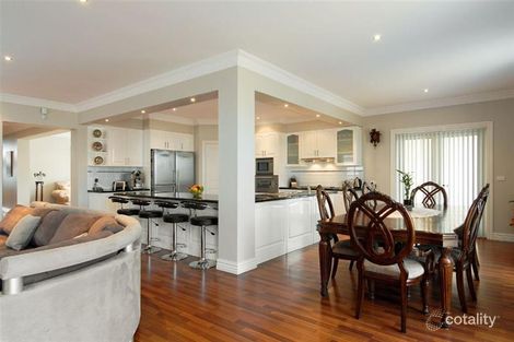 Property photo of 120 Rosebank Drive Cranbourne North VIC 3977