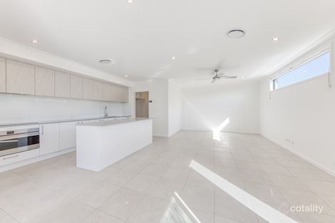 Property photo of 18 Affinity Place Birtinya QLD 4575