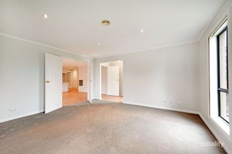 Property photo of 4 Wenlock Street Amaroo ACT 2914