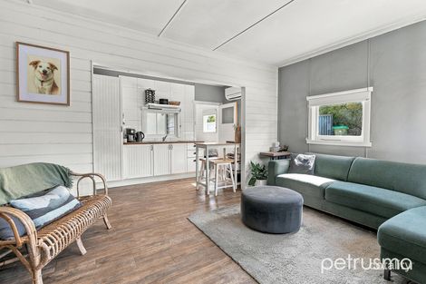 30 RAYNORS RD, MIDWAY POINT, TAS 7171