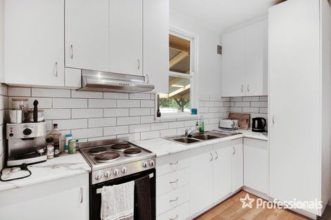 Property photo of 14 Monash Crescent Mount Austin NSW 2650