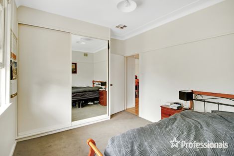 Property photo of 14 Monash Crescent Mount Austin NSW 2650
