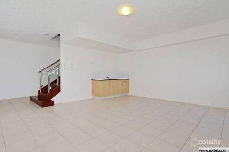 Property photo of 2/20 Comore Drive Varsity Lakes QLD 4227
