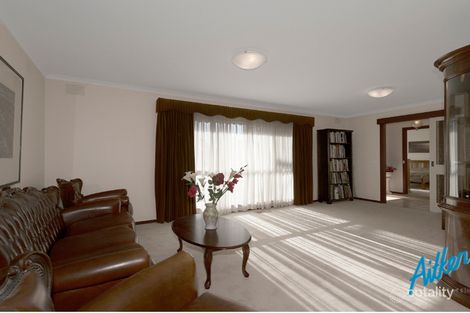 Property photo of 2 Monbulk Court Cheltenham VIC 3192