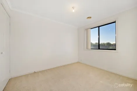 Property photo of 12/23 Carstairs Circuit Amaroo ACT 2914