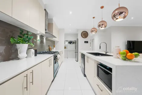 Property photo of 15 Ascot Place Keysborough VIC 3173