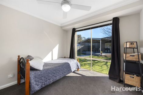 Property photo of 3 Web Court Warragul VIC 3820