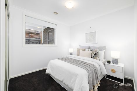 Property photo of 9 Bellhouse Crescent Moncrieff ACT 2914