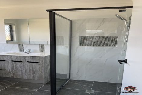 88 Lady Penrhyn Dr, Eli Waters, QLD 4655