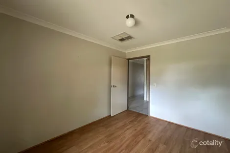 Property photo of 14 Burrows Place Parmelia WA 6167
