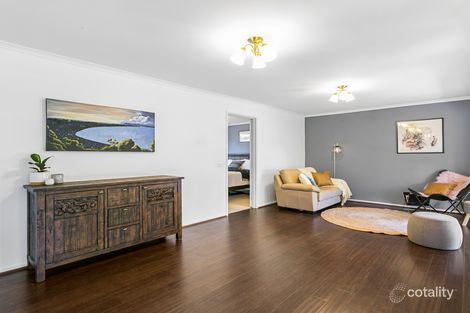 Property photo of 3 Yambill Avenue Rosebud VIC 3939