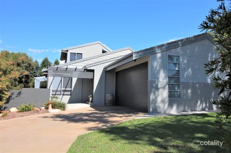 15 Holmes Cres, Griffith, NSW 2680