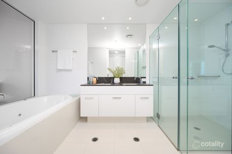 Property photo of 1802/230-236 Marine Parade Labrador QLD 4215