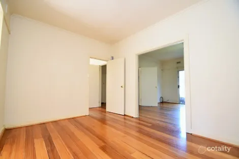 Property photo of 329 Howe Parade Port Melbourne VIC 3207