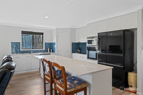 Property photo of 18 Farmer Drive Meringandan West QLD 4352