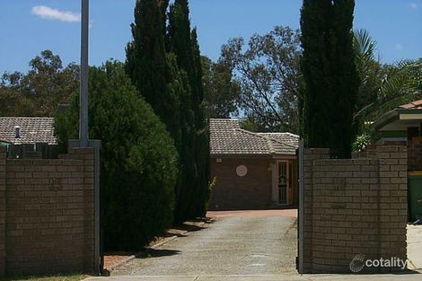 25 Brookside Ave, Kelmscott, WA 6111