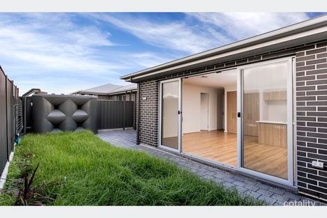 Property photo of 24 Hyacinth Crescent Christie Downs SA 5164