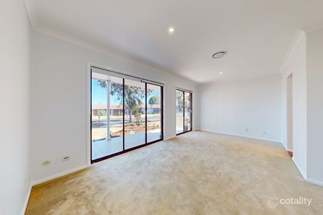 Property photo of 6 Coral Crescent Dubbo NSW 2830
