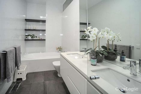 Property photo of 67 Roseberry Street Hawthorn East VIC 3123