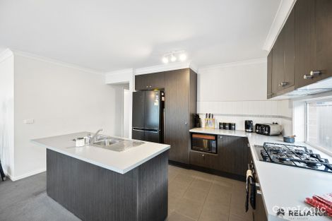 Property photo of 13 Riverina Boulevard Brookfield VIC 3338