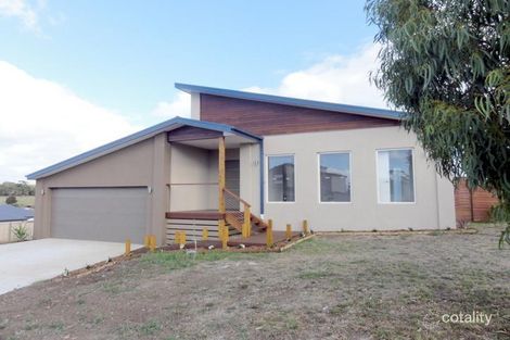 2 Dianella Way, Cowes, VIC 3922