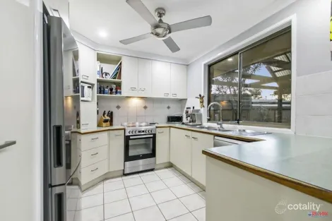 Property photo of 8 Devonshire Drive Alexandra Hills QLD 4161