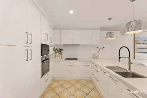 Property photo of 4 Stephenson Street Bardon QLD 4065