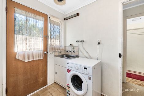 Property photo of 1 Rosalie Avenue Cranbourne VIC 3977