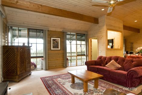 Property photo of 127 Barak Drive Launching Place VIC 3139