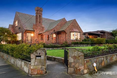 Property photo of 74 McKinnon Road McKinnon VIC 3204