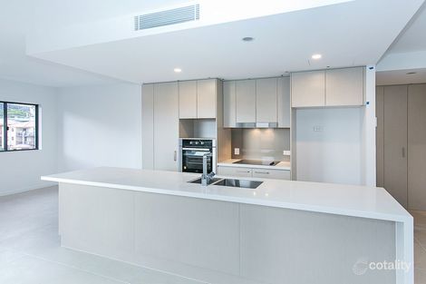 4/11 Andrews St, Southport, QLD 4215