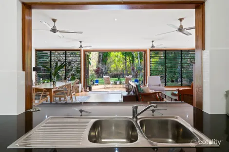Property photo of 20 Caribbean Street Holloways Beach QLD 4878