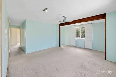 Property photo of 4 Hartog Street Andergrove QLD 4740