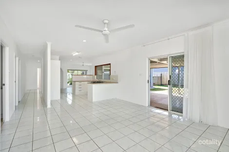 Property photo of 10 Sidlaw Street Smithfield QLD 4878