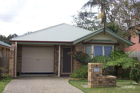 9 Cedar St, Cannon Hill, QLD 4170