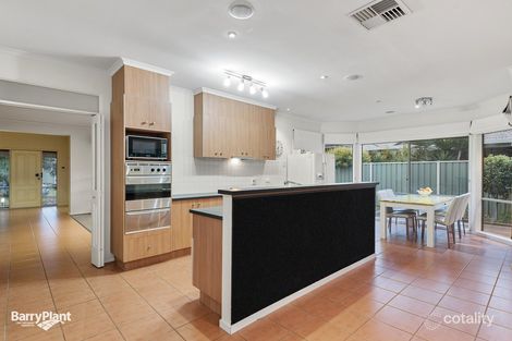 Property photo of 15 Glastonbury Circuit Point Cook VIC 3030