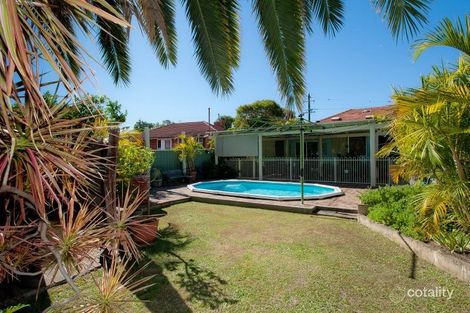 28 Fernhurst Cres, Balga, WA 6061