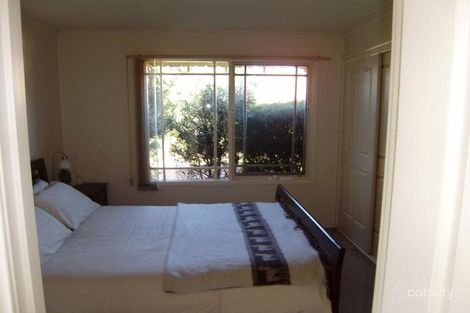 Property photo of 8 Tintern Mews Cheltenham VIC 3192