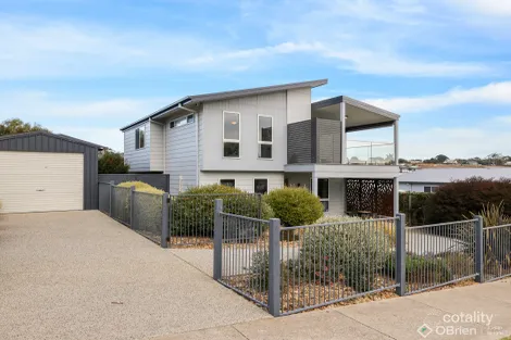 Property photo of 15 Elsa Terrace San Remo VIC 3925