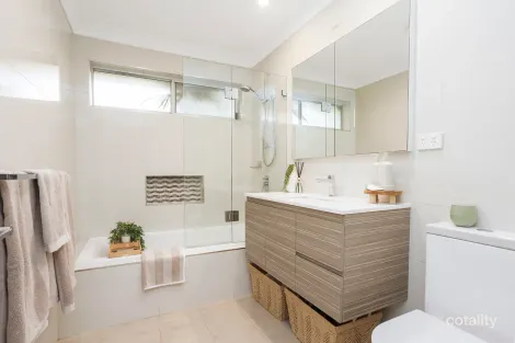 Property photo of 8 Albatross Circuit Woronora Heights NSW 2233