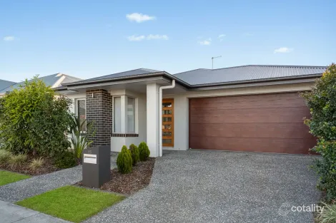 Property photo of 15 Yarra Street South Ripley QLD 4306