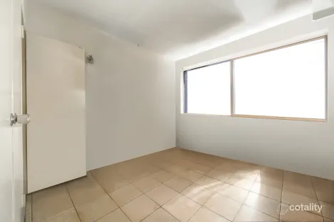 Property photo of 3/8 Roseberry Street Gladstone Central QLD 4680