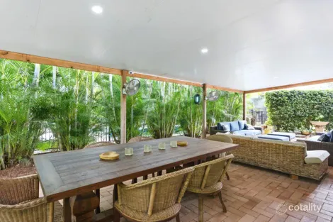 Property photo of 16 Clover Court Regents Park QLD 4118