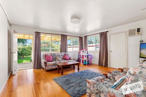 Property photo of 46 Sweet Gum Avenue Narre Warren VIC 3805