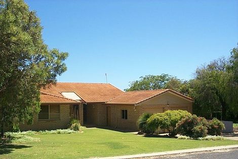 43 Carpenter Tce, Australind, WA 6233