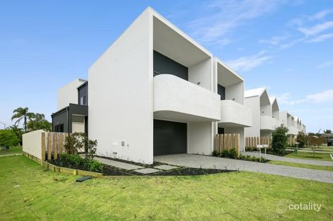 2/31 Magnoli Cct, Palm Beach, QLD 4221