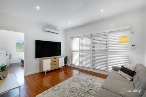 Property photo of 35 Cochrane Street West Wollongong NSW 2500