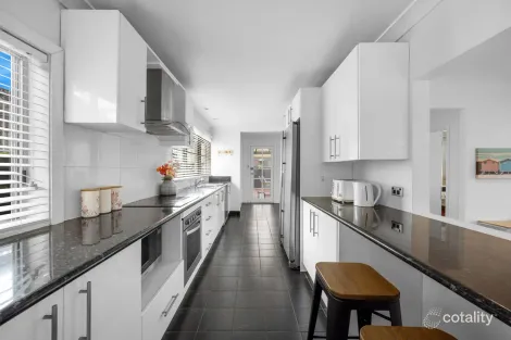 Property photo of 35 Cochrane Street West Wollongong NSW 2500