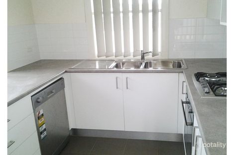 Property photo of 2/13 Fourth Avenue Rutherford NSW 2320