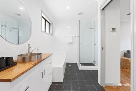 Property photo of 72 Warrangarree Drive Woronora Heights NSW 2233